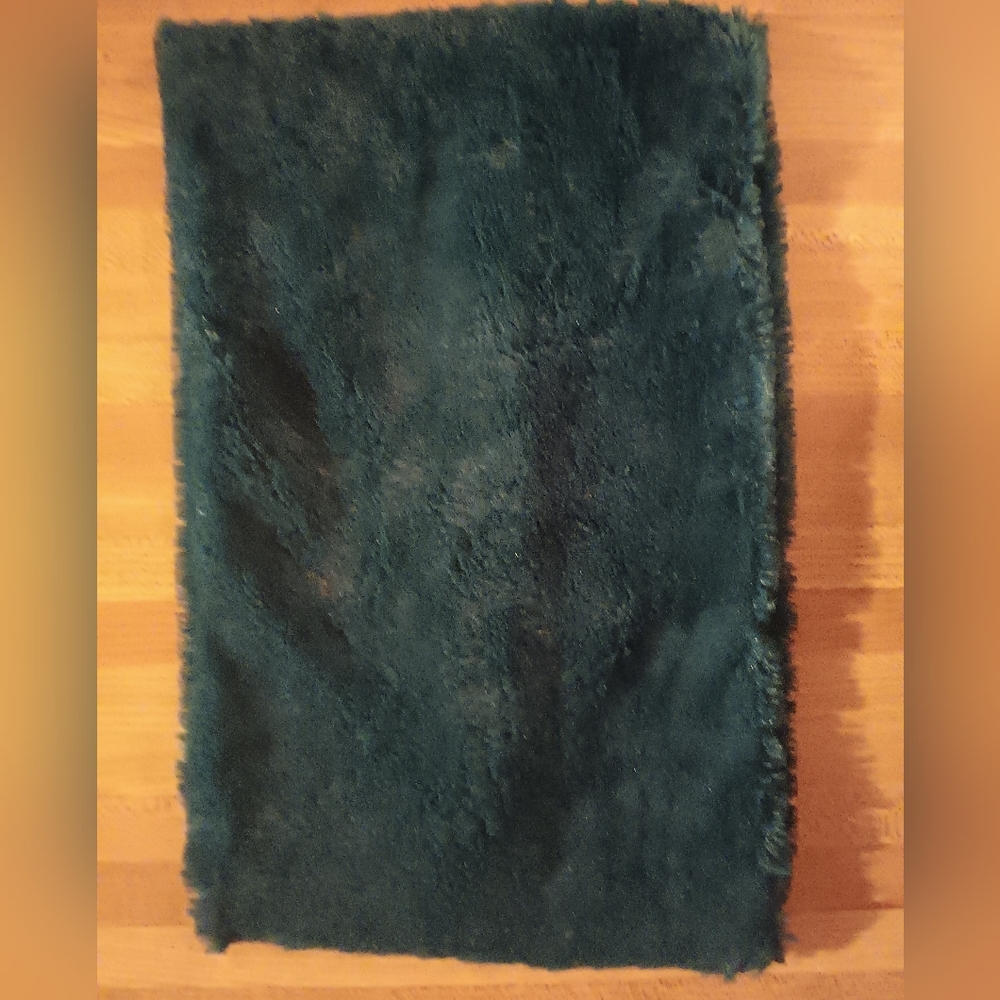🍁Free With A Bundle Women's Teal Soft Neck Warmer.
